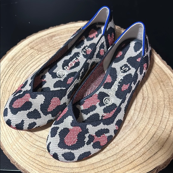 Rothy’s The Flat Round Red Cat Leopard Animal Print Women's Flats Shoes - Picture 1 of 9